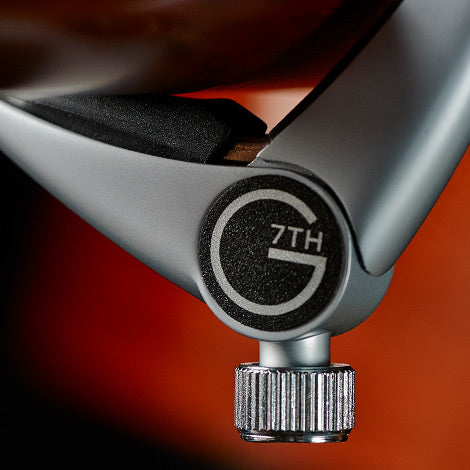 Capo Newport (12 String Silver)